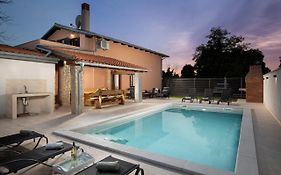 Holiday Home Franika